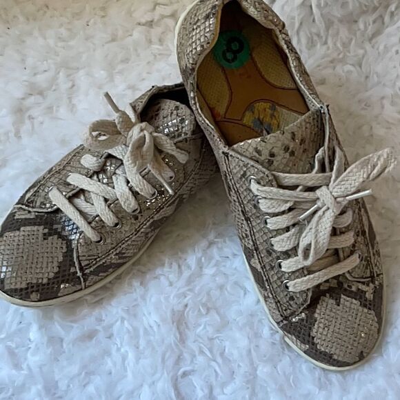 Born leather snake skin print cream and taupe color size 8 - Picture 4 of 10